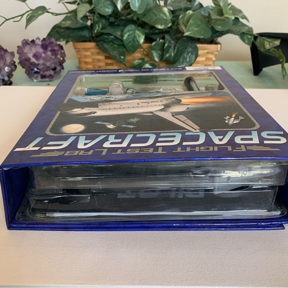 Flight Test Lab Kit SPACECRAFT Build Launch 4 Different Spacecraft NASA Shuttle - Picture 15 of 16